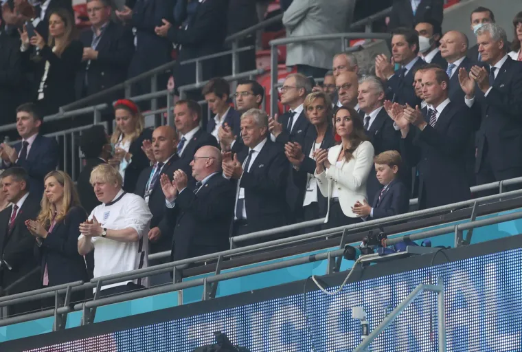 Slavni Hrvat u dru&scaron;tvu kraljevske obitelji pratio finale Europskog prvenstva