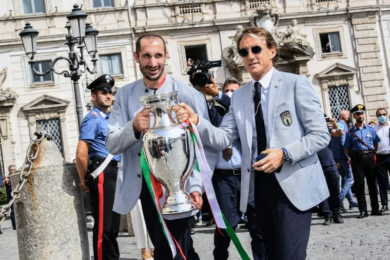 Nacija je u transu; Pogledajte ove prizore