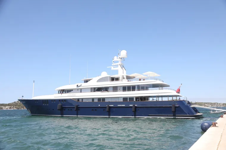 Američki milijarder i glavni donator demokrata James Simons plovi Jadranskom obalom