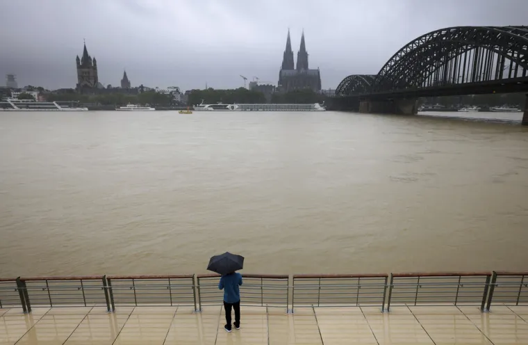 Katastrofalne poplave u Njemačkoj: Poginulo &scaron;est ljudi, među njima i dva policajca dok su spa&scaron;avali druge