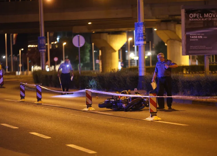 U te&scaron;koj prometnoj nesreći u Zagrebu poginuo motociklist