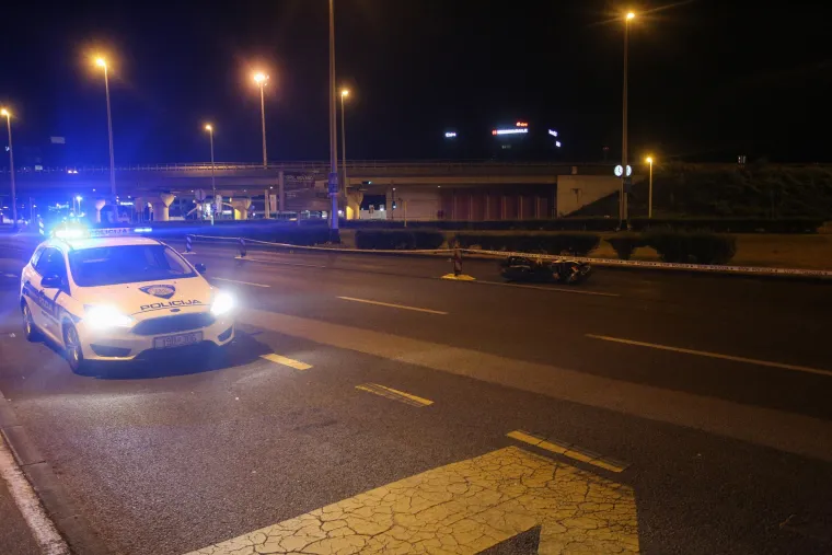 U te&scaron;koj prometnoj nesreći u Zagrebu poginuo motociklist
