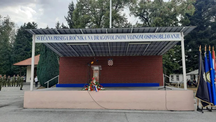 Predsjednik u Požegi na polaganju prisege 31. nara&scaron;taja ročnih vojnika