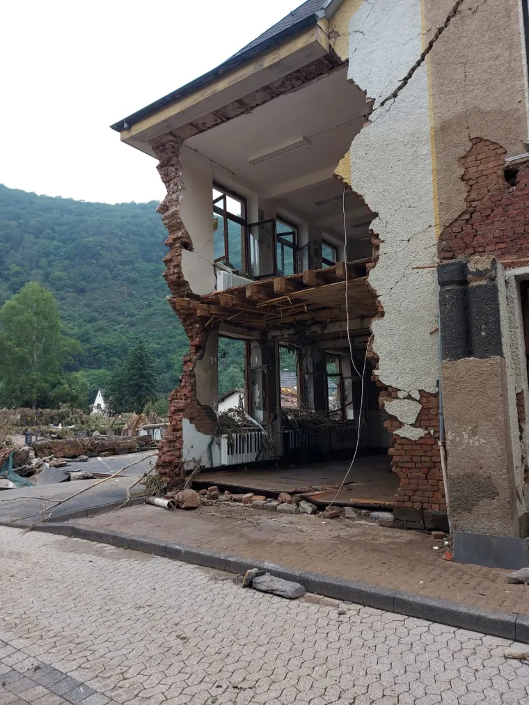 &Scaron;okantne scene! RTL-ova ekipa u najpogođenijem dijelu Njemačke, pogledajte taj užas