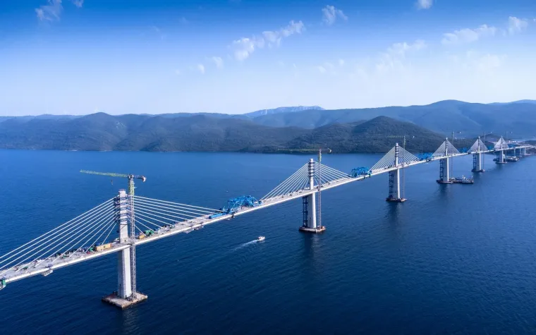 Fantastičan prizor: Pogledajte kako Pelje&scaron;ki most izgleda iz zraka