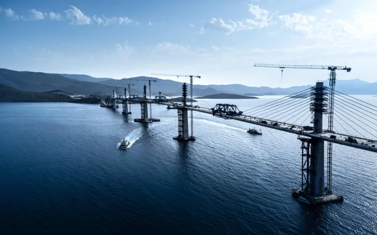 Fantastičan prizor: Pogledajte kako Pelje&scaron;ki most izgleda iz zraka