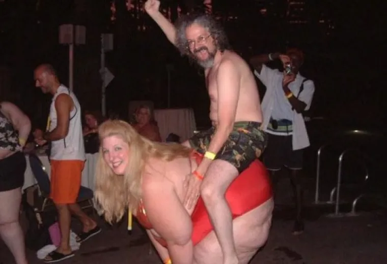 Tako je to izgledalo u vrijeme starog dobrog (ne)normalnog i jedva čekamo da Stožer kaže da se opet smijemo sramotiti