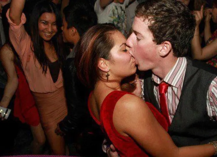 Tako je to izgledalo u vrijeme starog dobrog (ne)normalnog i jedva čekamo da Stožer kaže da se opet smijemo sramotiti