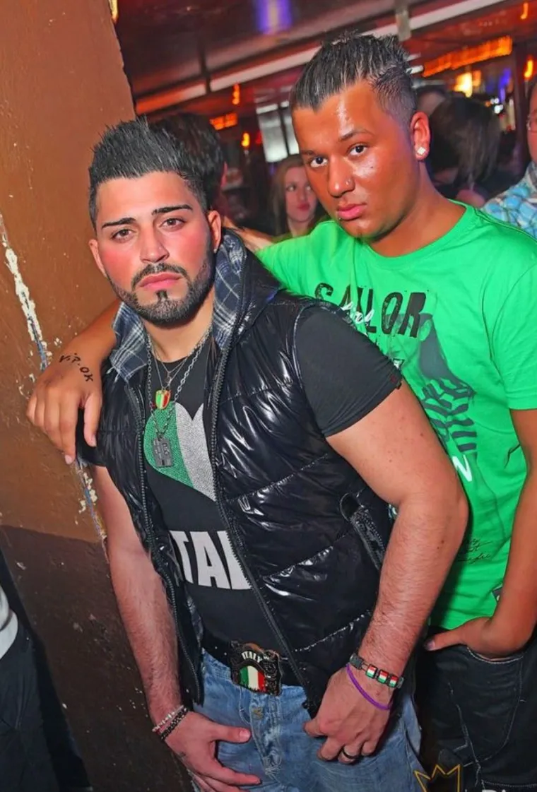 Tako je to izgledalo u vrijeme starog dobrog (ne)normalnog i jedva čekamo da Stožer kaže da se opet smijemo sramotiti