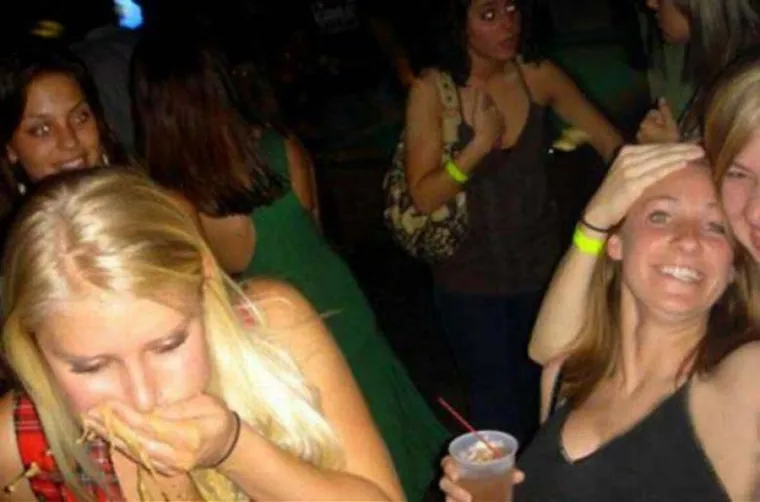 Tako je to izgledalo u vrijeme starog dobrog (ne)normalnog i jedva čekamo da Stožer kaže da se opet smijemo sramotiti