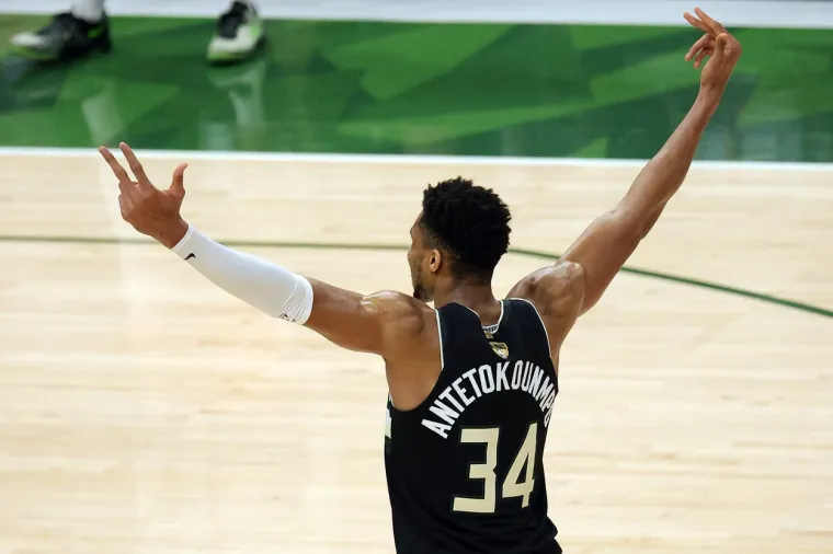 Pogledajte kako su navijači Milwaukee Bucksa proslavili tutulu na koju su čekali čak 50 godina