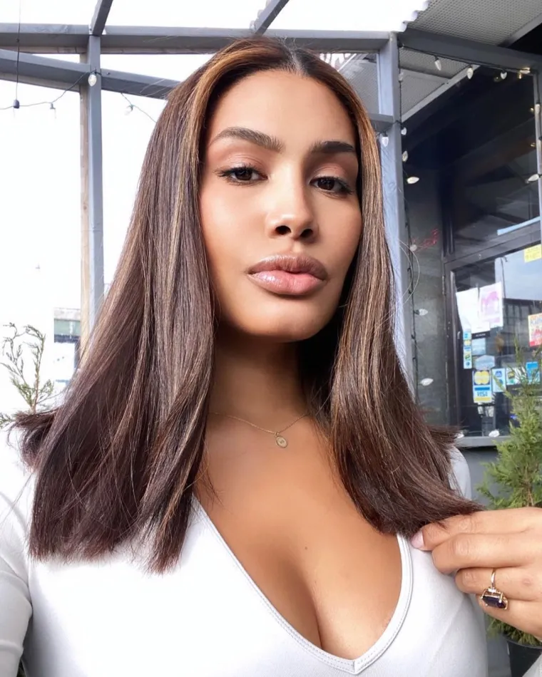 Upoznajte Leynu, egzotičnu ljepoticu čija je fotografija u kupaćem kostimu izazvala pažnju čitavog svijeta