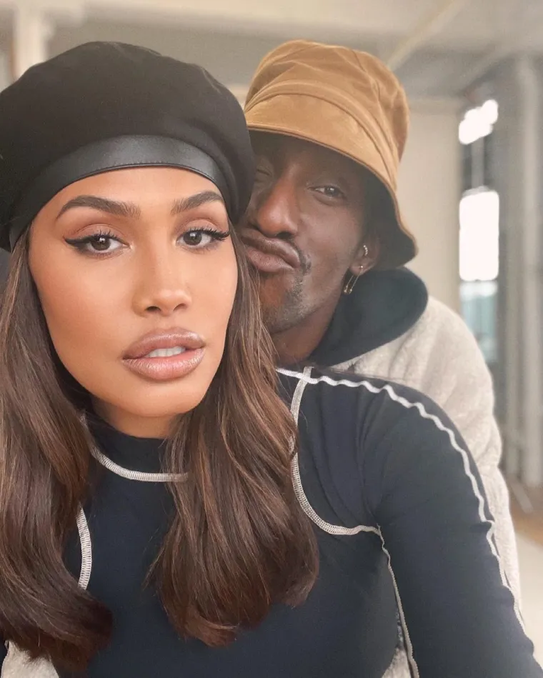 Upoznajte Leynu, egzotičnu ljepoticu čija je fotografija u kupaćem kostimu izazvala pažnju čitavog svijeta