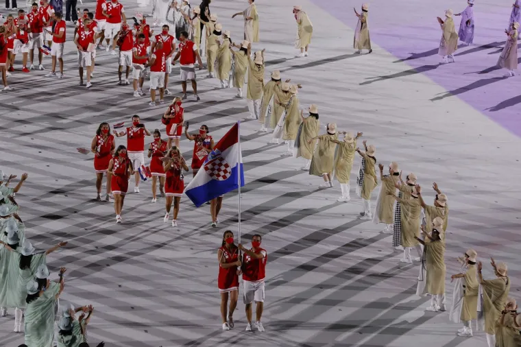 Hrvati iza&scaron;li na stadion, Sandra Perković i Josip Glasnović predvodili na&scaron;e sporta&scaron;e
