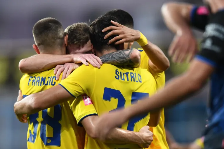 Nisu bili na tribini, ali njihovo navijanje se svejedno jako dobro čulo