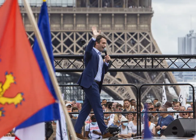 U Parizu se sukobili policija i prosvjednici protiv covid mjera