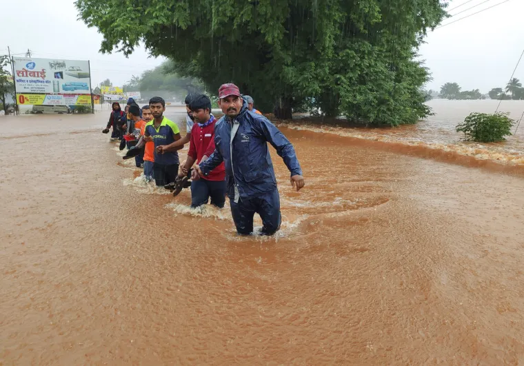 Monsunske ki&scaron;e u Indiji uzrokovale poplave i klizanja tla: Najmanje 125 mrtvih