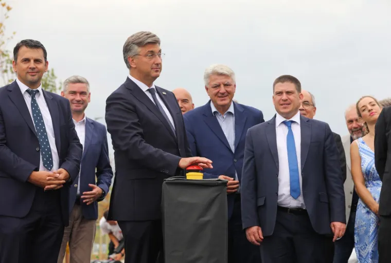 Pogledajte svečano otvorenje dionice Istarskog ipsilona od Cerovlja do Lupoglava