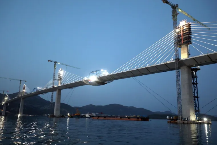 Pelje&scaron;ki most samo &scaron;to nije spojen s kopnom!