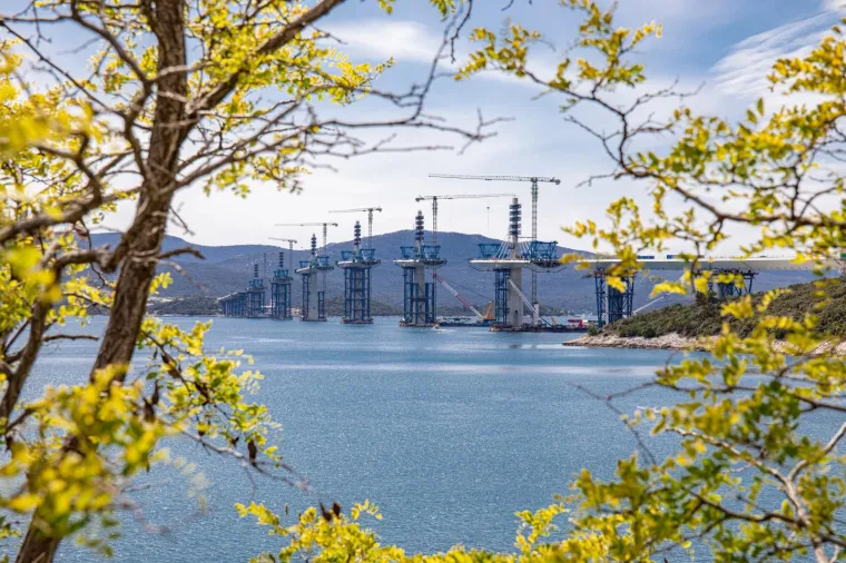 Travanj 2021. godine