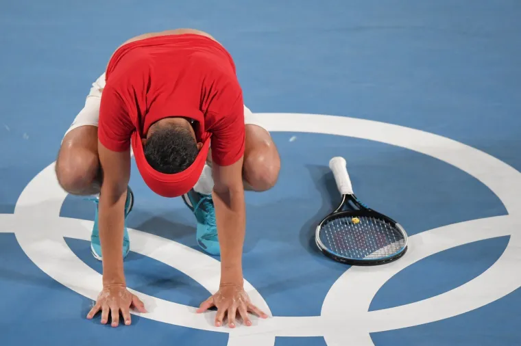 Trenutak kad im se ostvario san, Matu Pavića svladale emocije, evo kako su novi olimpijski pobjednici dočekali  kraj meča