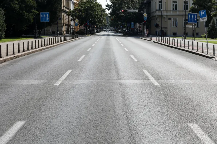 Ili zbog godi&scaron;njeg, ili zbog vrućina? Zagrebačke ulice su prazne