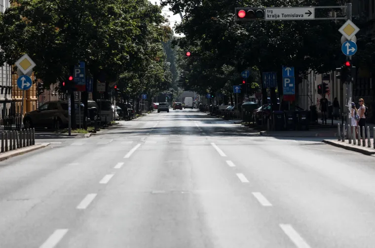 Ili zbog godi&scaron;njeg, ili zbog vrućina? Zagrebačke ulice su prazne