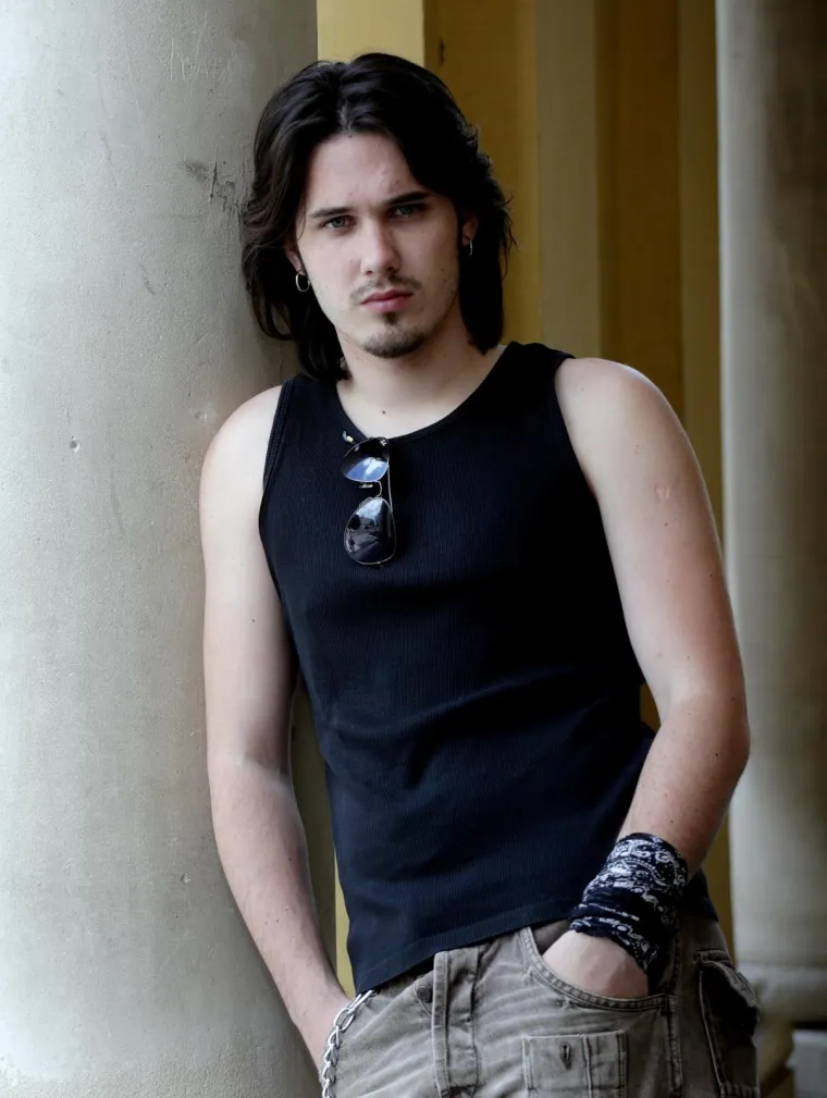 Dino Jelusić