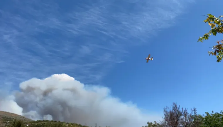 Dramatična situacija: Buknuo veliki požar kod Segeta Gornjeg! Na terenu su sve raspoložive vatrogasne snage