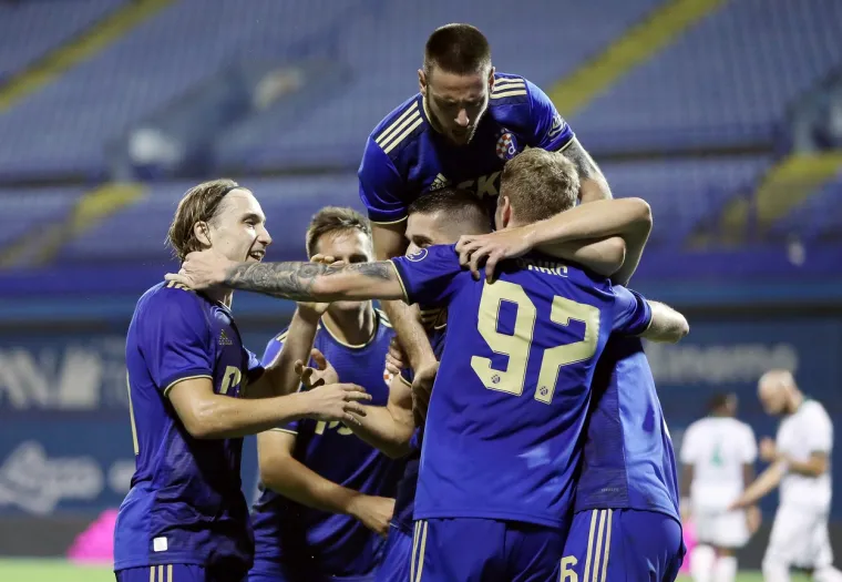 Slavlje nogometa&scaron;a Dinama