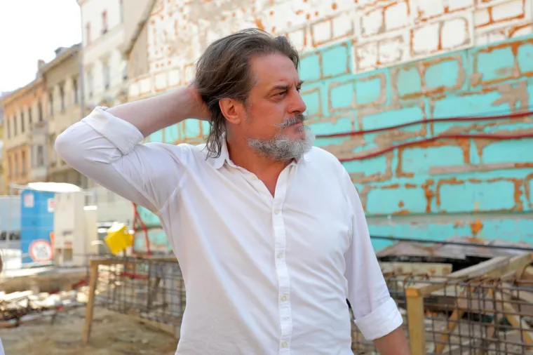 Uru&scaron;io se dio zgrade u centru Zagreba kojeg je koristio kipar Ivan Kujundžić