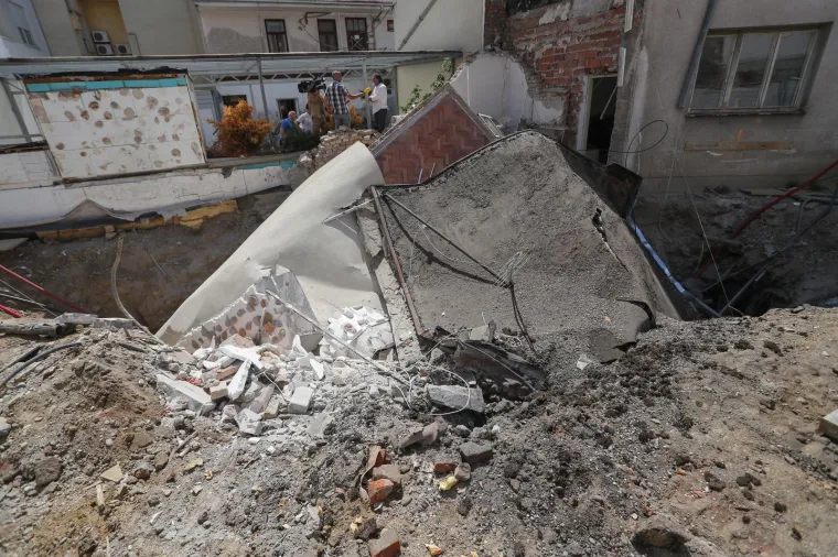 Uru&scaron;io se dio zgrade u centru Zagreba kojeg je koristio kipar Ivan Kujundžić