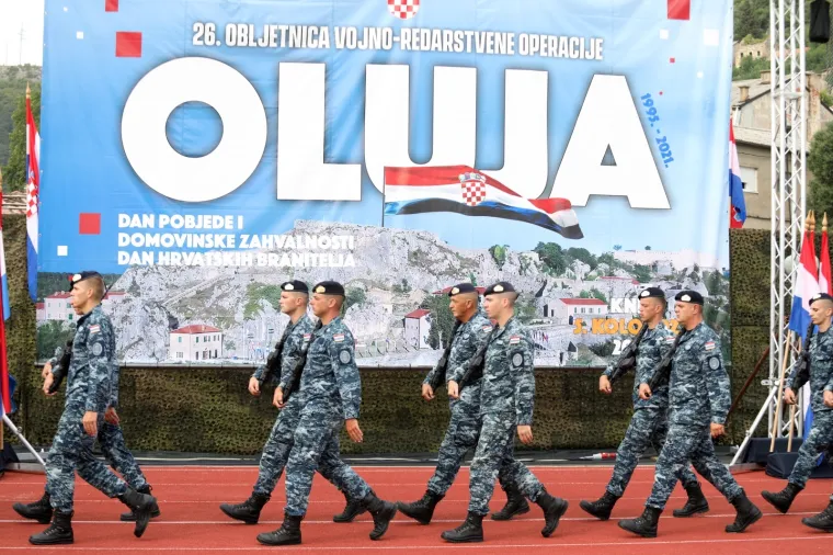Proba proslave Oluje na stadionu u Kninu