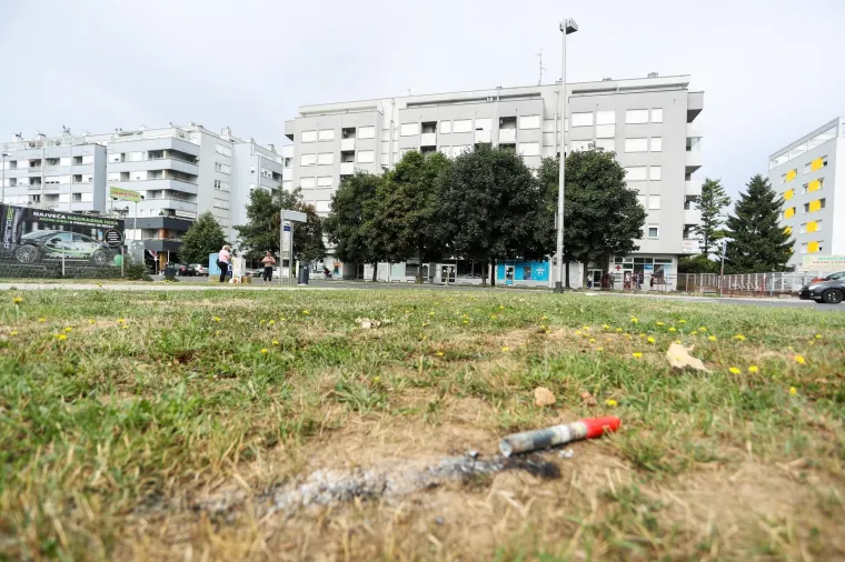 Stanje u Dubravi nakon makljaže 400 poljskih navijača i BBB-ovaca: Posvuda krvave palice, suzavci...