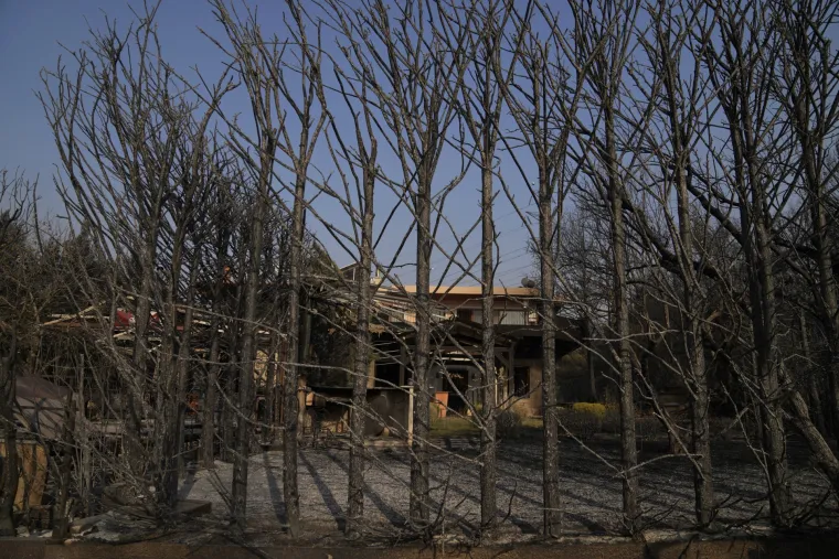 Užas u Grčkoj! Gore sjeverna predgrađa Atene