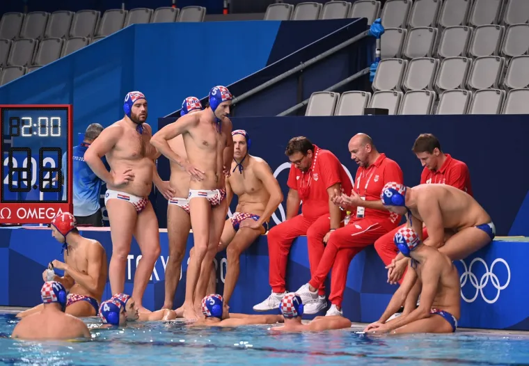 Ovi kadrovi najbolje pokazuju žestoku borbu nakon koje su Barakude ispale iz igre za medalju