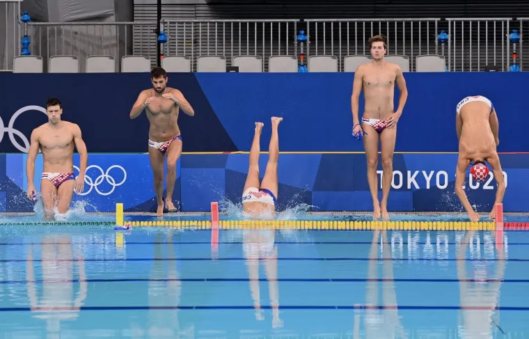 Ovi kadrovi najbolje pokazuju žestoku borbu nakon koje su Barakude ispale iz igre za medalju