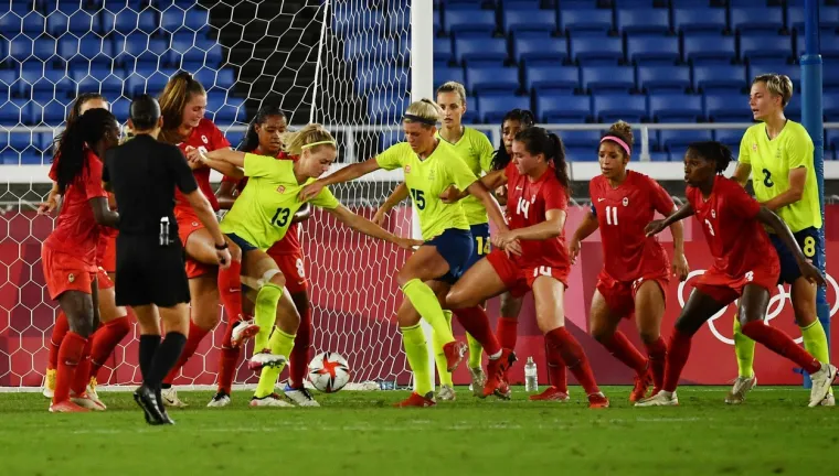 Kanadske nogometa&scaron;ice se upisale u povijest, pogledajte kako su proslavile zlato na Igrama