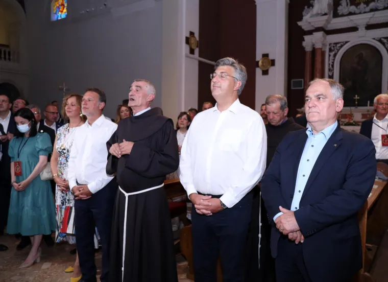 Velika fotogalerija: Pogledajte atmosferu u Sinju uoči Alke