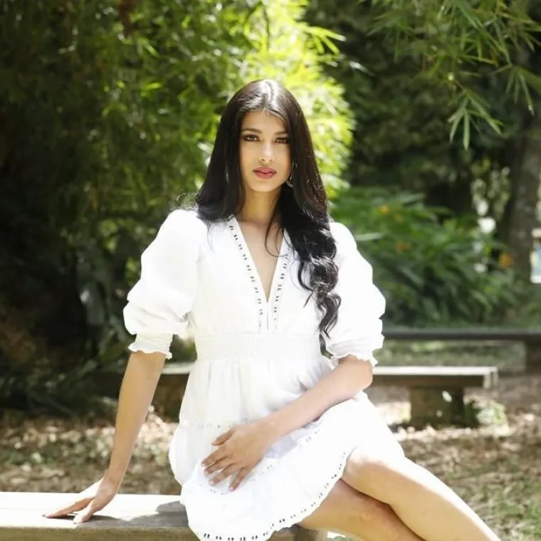 Uz novo televizijsko lice stigla i nova vremena, njezino pojavljivanje u studiju ušlo je u povijest