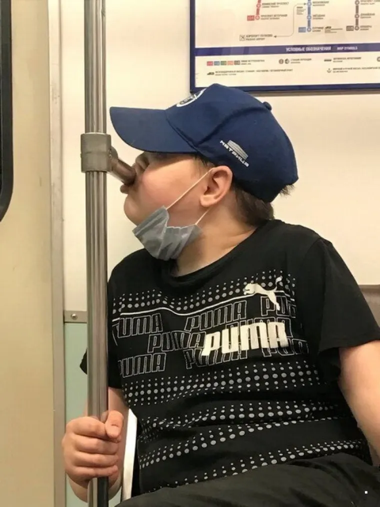 Javni prijevoz očito je omiljeno okupljalište svih čudaka, ovakvi prizori ne mogu se vidjeti ni u Zoni sumraka