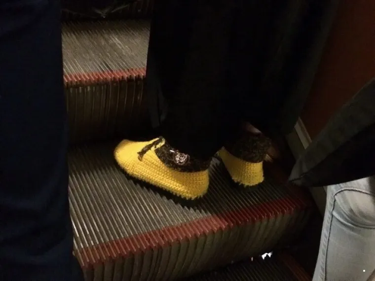 Javni prijevoz očito je omiljeno okupljali&scaron;te svih čudaka, ovakvi prizori ne mogu se vidjeti ni u Zoni sumraka