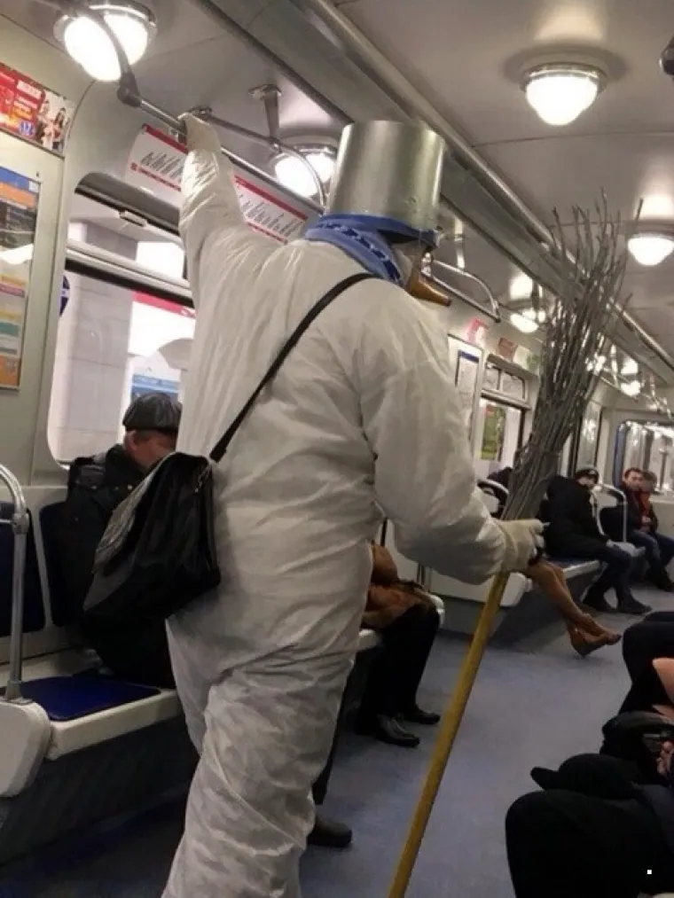 Javni prijevoz očito je omiljeno okupljali&scaron;te svih čudaka, ovakvi prizori ne mogu se vidjeti ni u Zoni sumraka