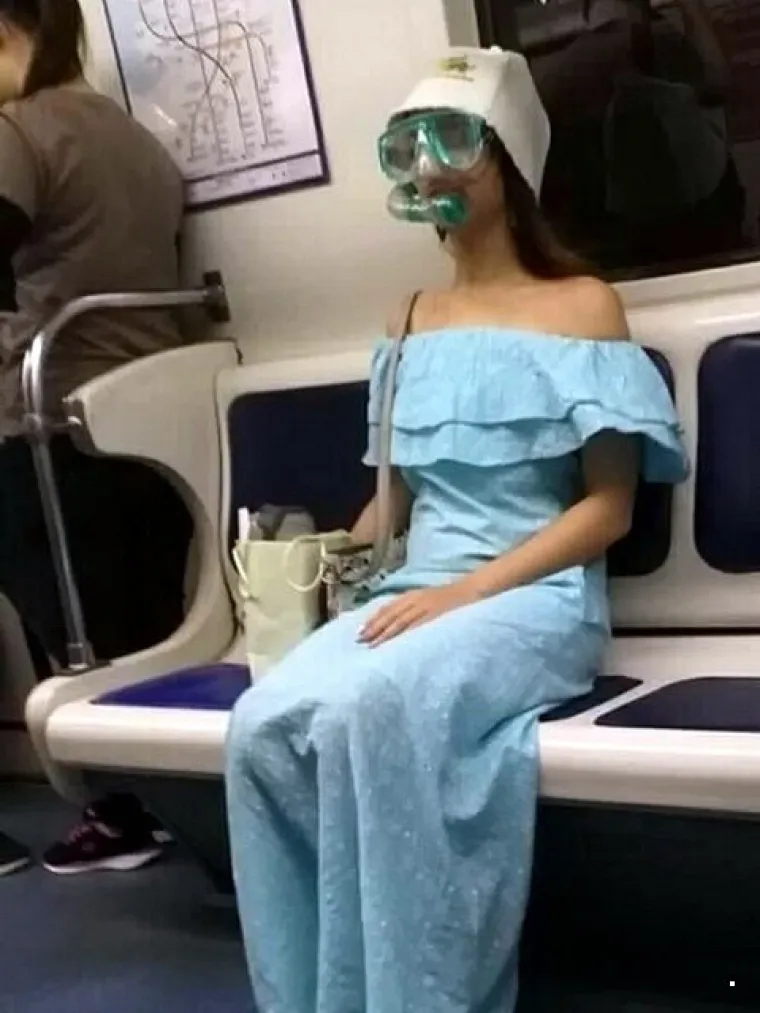 Javni prijevoz očito je omiljeno okupljali&scaron;te svih čudaka, ovakvi prizori ne mogu se vidjeti ni u Zoni sumraka