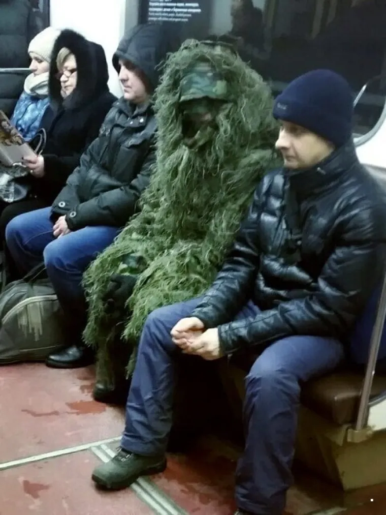 Javni prijevoz očito je omiljeno okupljali&scaron;te svih čudaka, ovakvi prizori ne mogu se vidjeti ni u Zoni sumraka