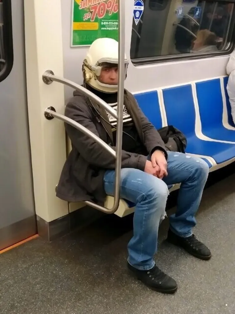 Javni prijevoz očito je omiljeno okupljali&scaron;te svih čudaka, ovakvi prizori ne mogu se vidjeti ni u Zoni sumraka