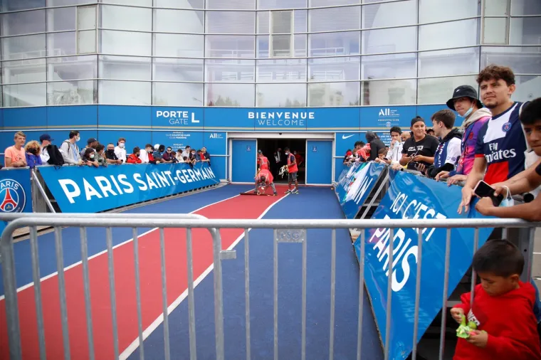 Ovi kadrovi odlaska Messija iz &Scaron;panjolske i ludilo u Parizu upravo obilaze svijet