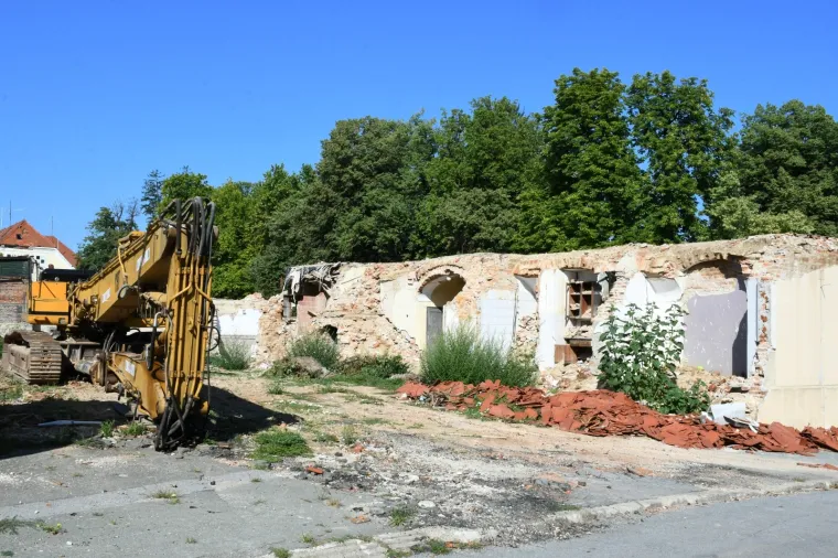 Petrinjci su ljuti zbog spore obnove centra grada nakon potresa