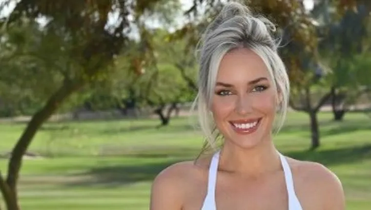 Najljep&scaron;a sporta&scaron;ica pokazala obline pa pitala: 'Recite, kakve palice vi volite..?'