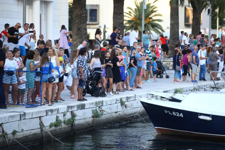 Na Maratonu lađa pale i zaruke: Osim pobjede, jedan član je 'dobio' i suprugu!